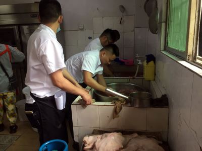 烧鸭培训-清洗鸭子